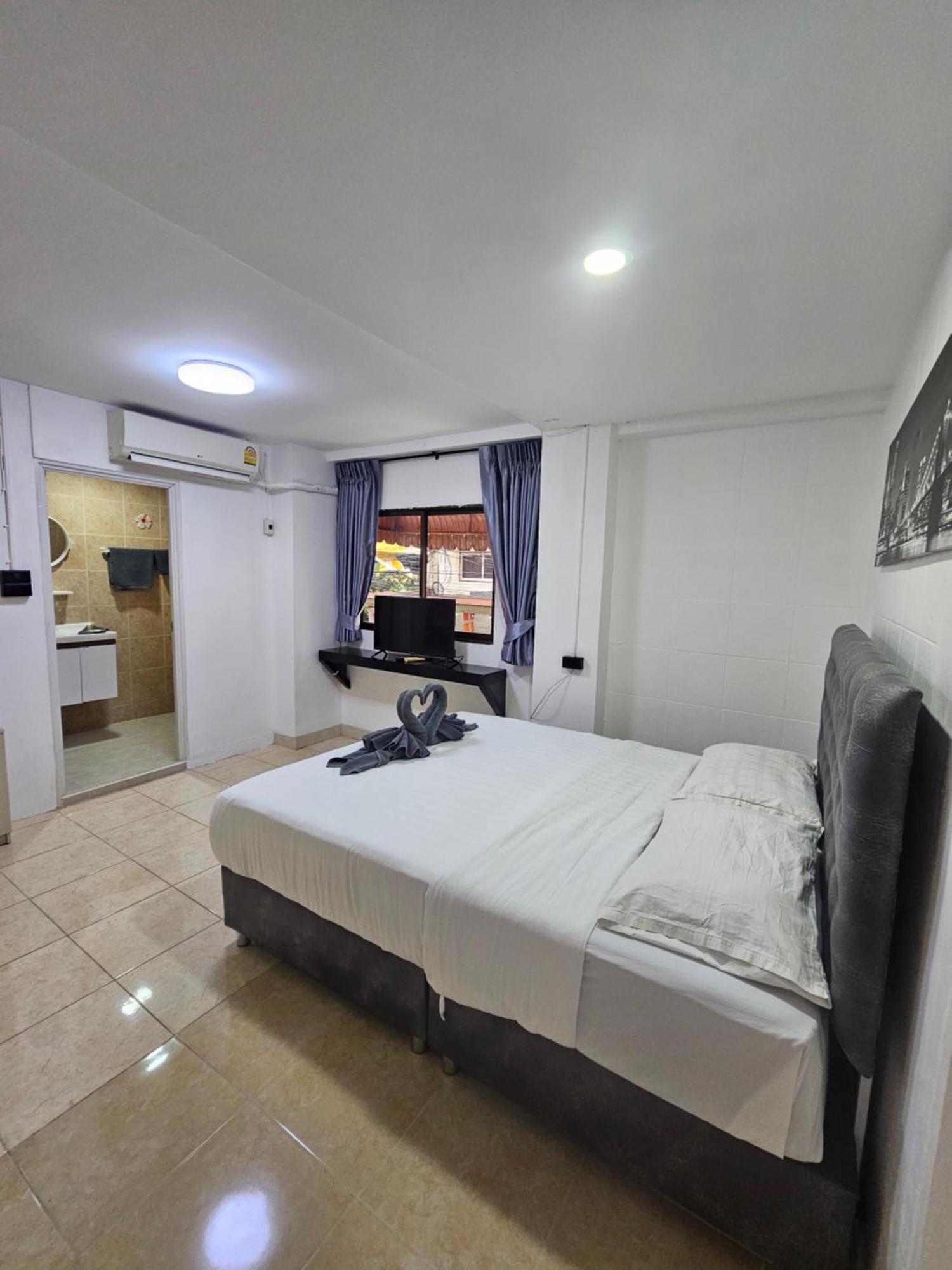 Candy Beach Seaview Jomtien Exterior foto