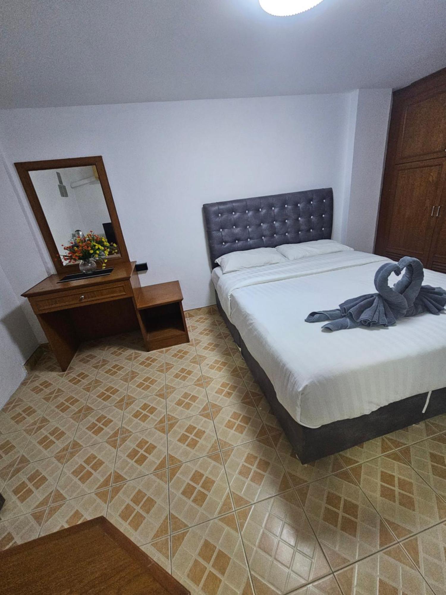 Candy Beach Seaview Jomtien Exterior foto