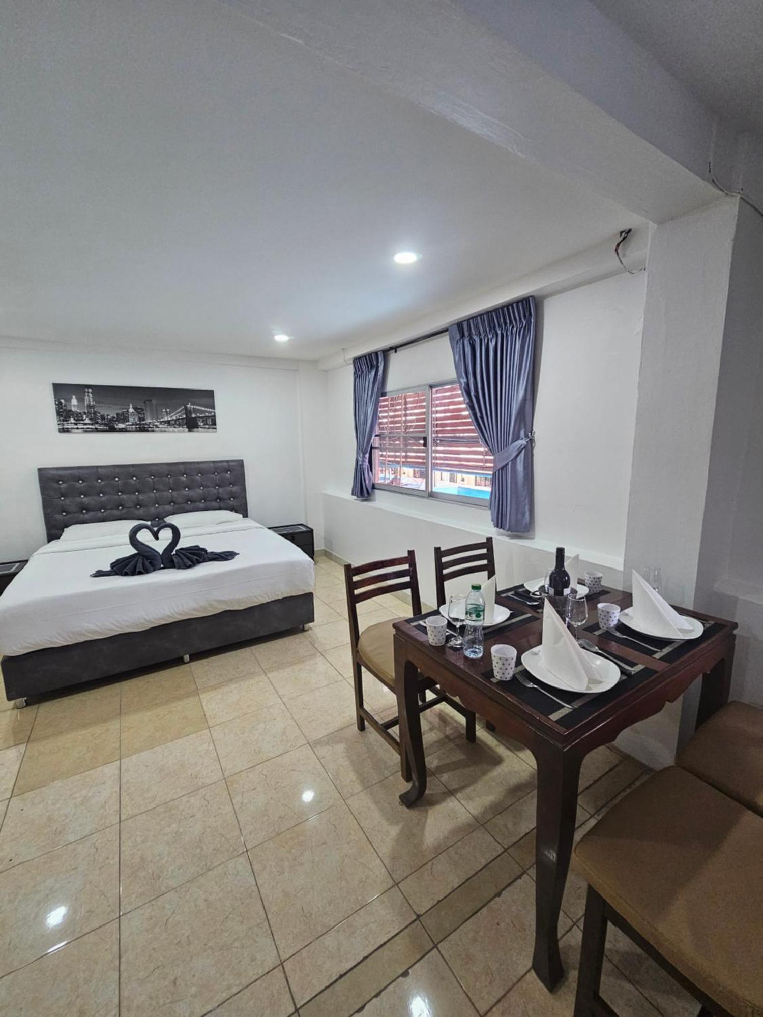 Candy Beach Seaview Jomtien Exterior foto