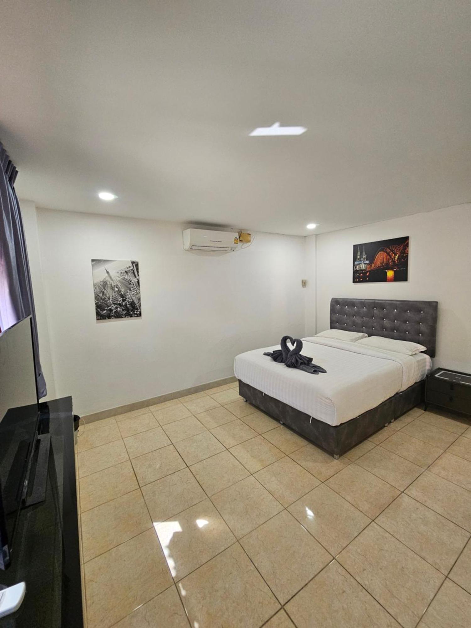 Candy Beach Seaview Jomtien Exterior foto