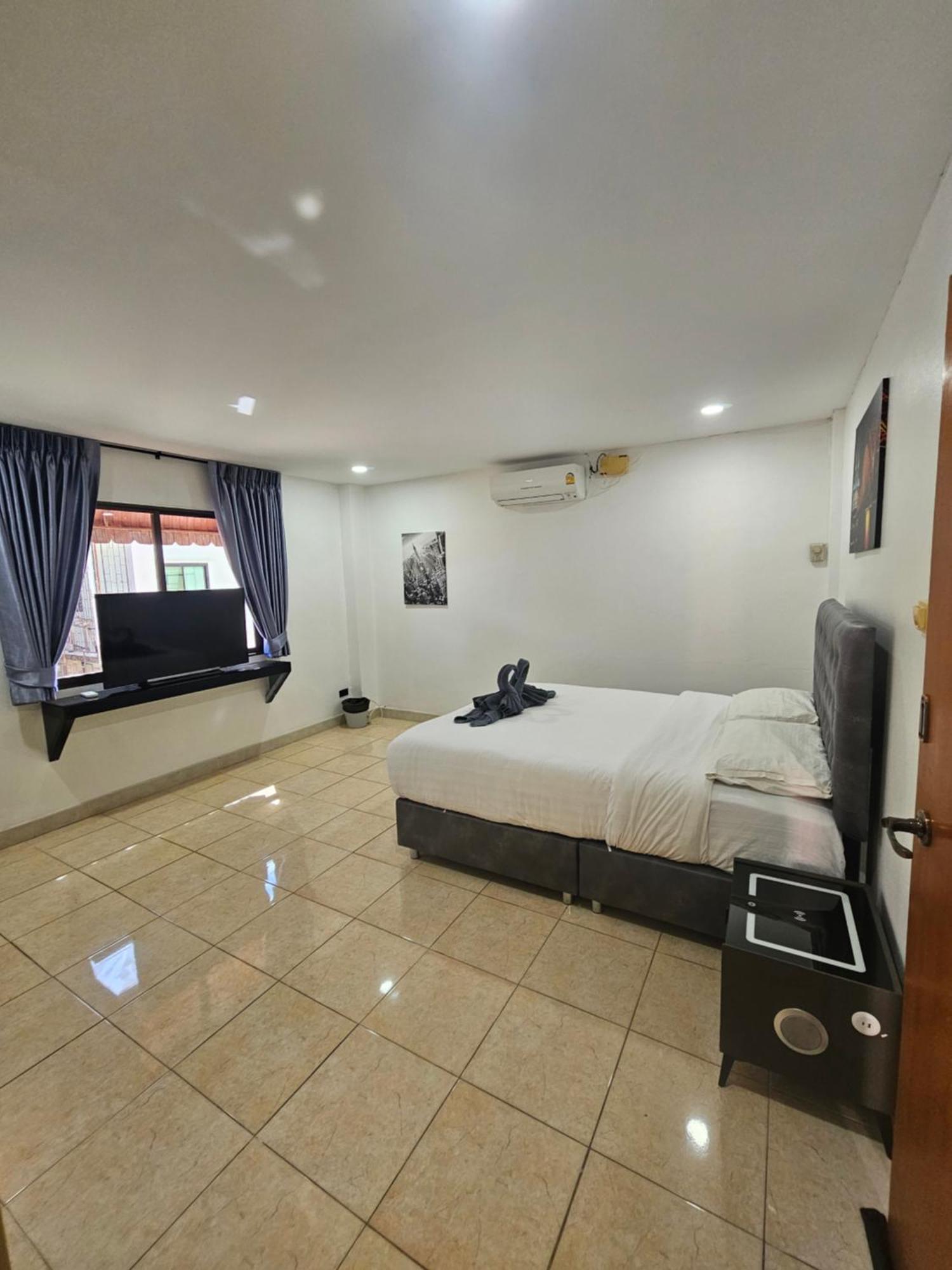 Candy Beach Seaview Jomtien Exterior foto