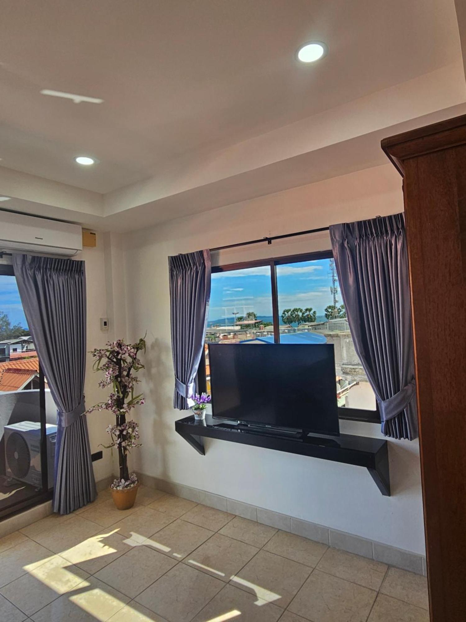 Candy Beach Seaview Jomtien Exterior foto