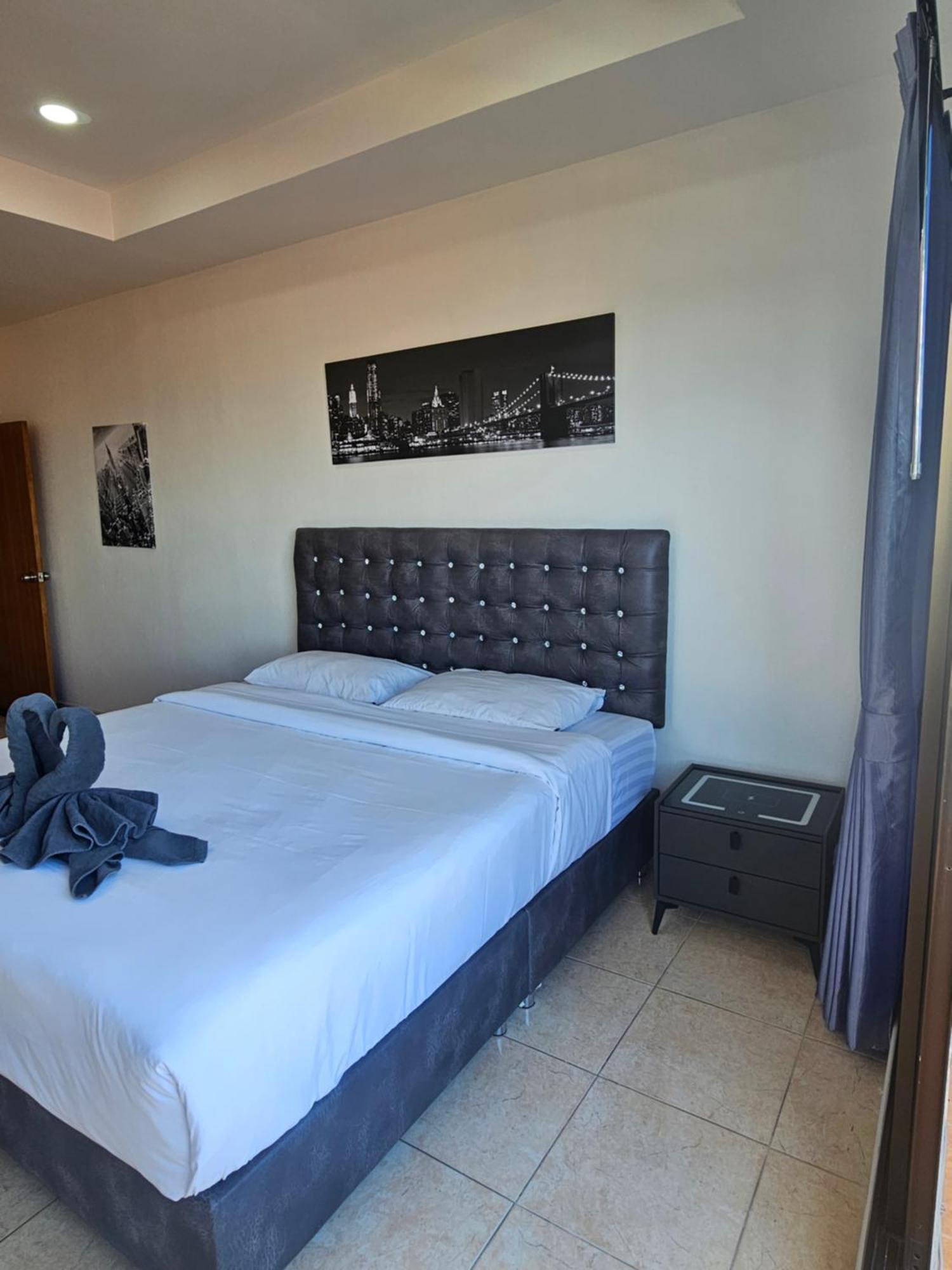 Candy Beach Seaview Jomtien Exterior foto