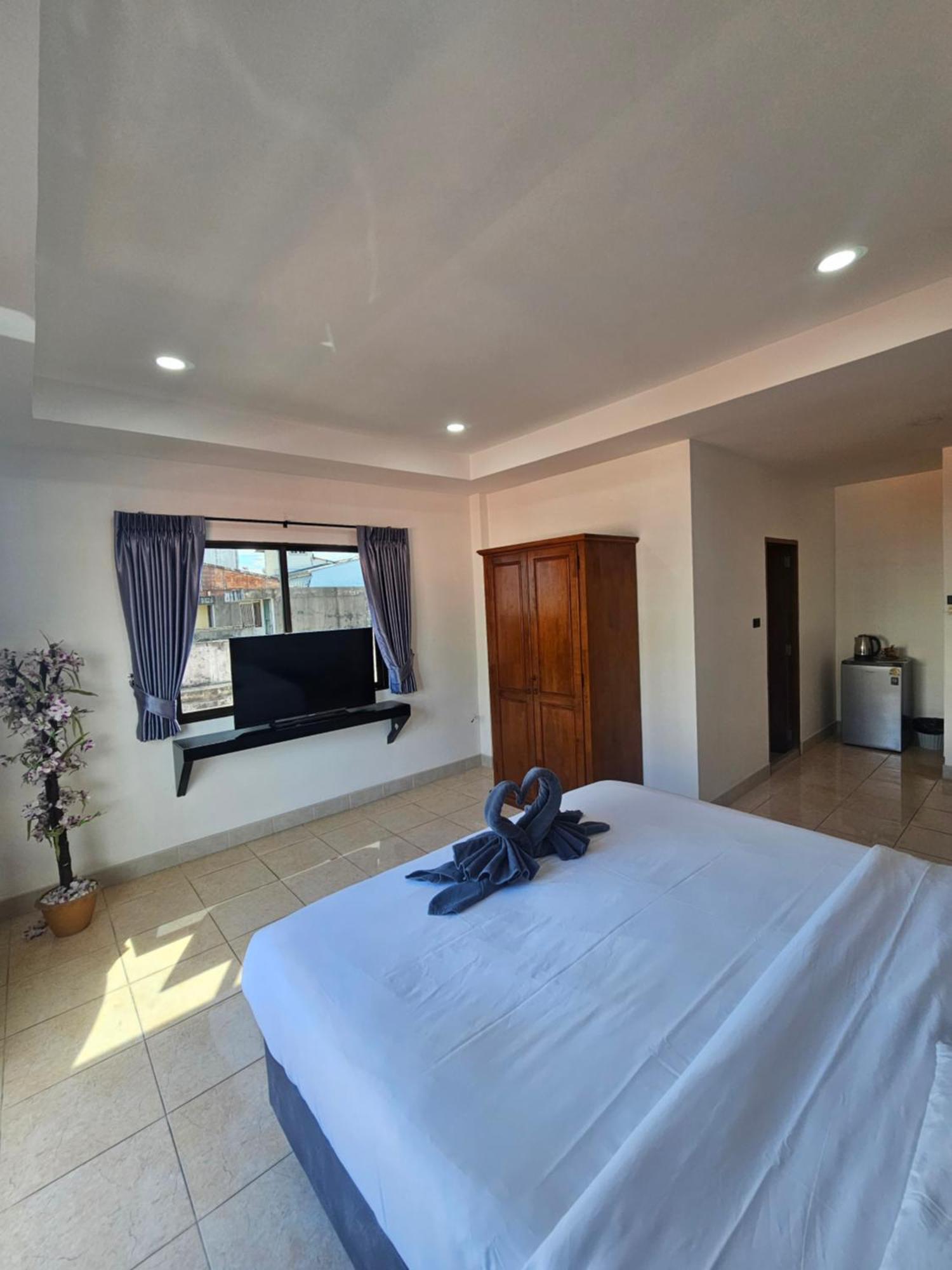 Candy Beach Seaview Jomtien Exterior foto