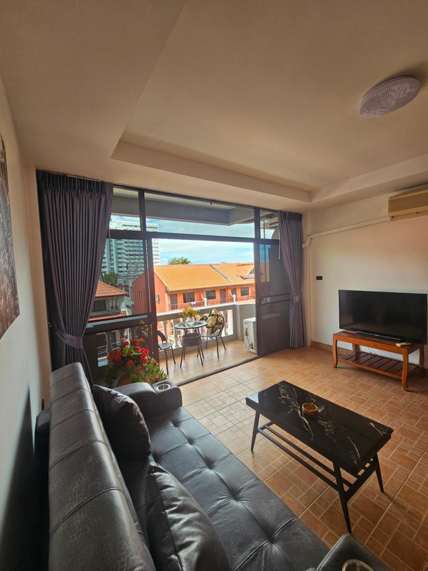 Candy Beach Seaview Jomtien Exterior foto